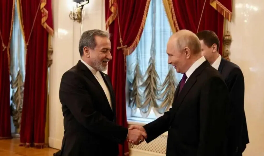 Rusya Devlet Başkanı Vladimir Putin ile İran Dışişleri Bakanı Abbas