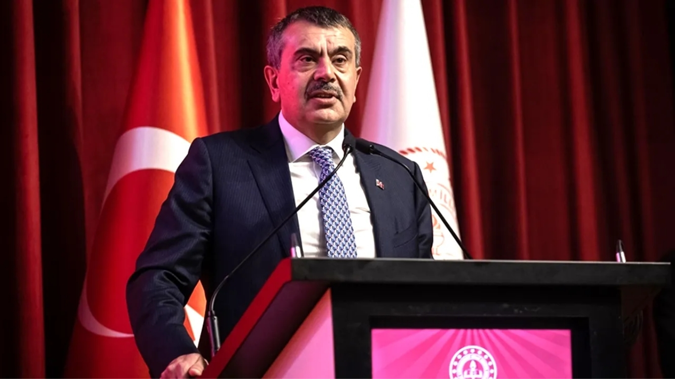 Milli Eğitim Bakanı Yusuf Tekin, “Türkiye Yüzyılı Maarif Modeli” kapsamında