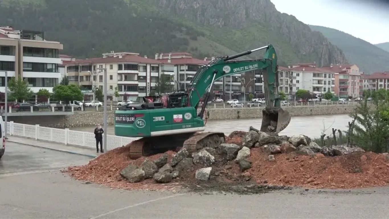 Tokat ve Amasya’da günlerdir süren sağanak yağışlar sonrası Almus Barajı
