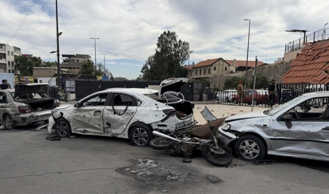 Suriye’nin başkenti Şam’da Savunma Bakanlığına bağlı Silahlanma Yönetimi binası yakınında