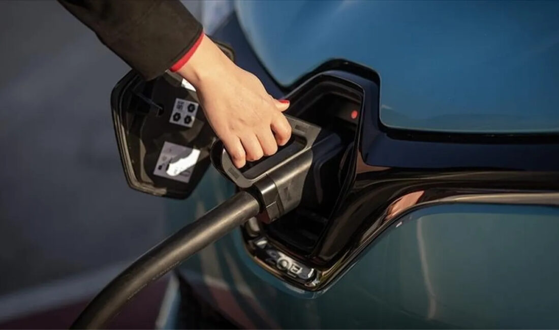Bayram tatilinde yola çıkmaya hazırlanan elektrikli araç kullanıcıları, şarj maliyetleri