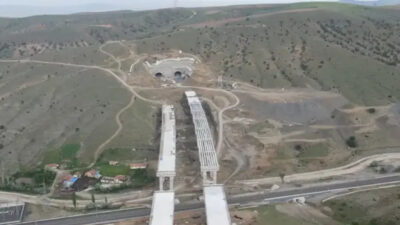 Ankara-Kırıkkale-Delice Otoyolu Projesi’nde çalışmalar hız kazandı. 42 ili birbirine bağlaması