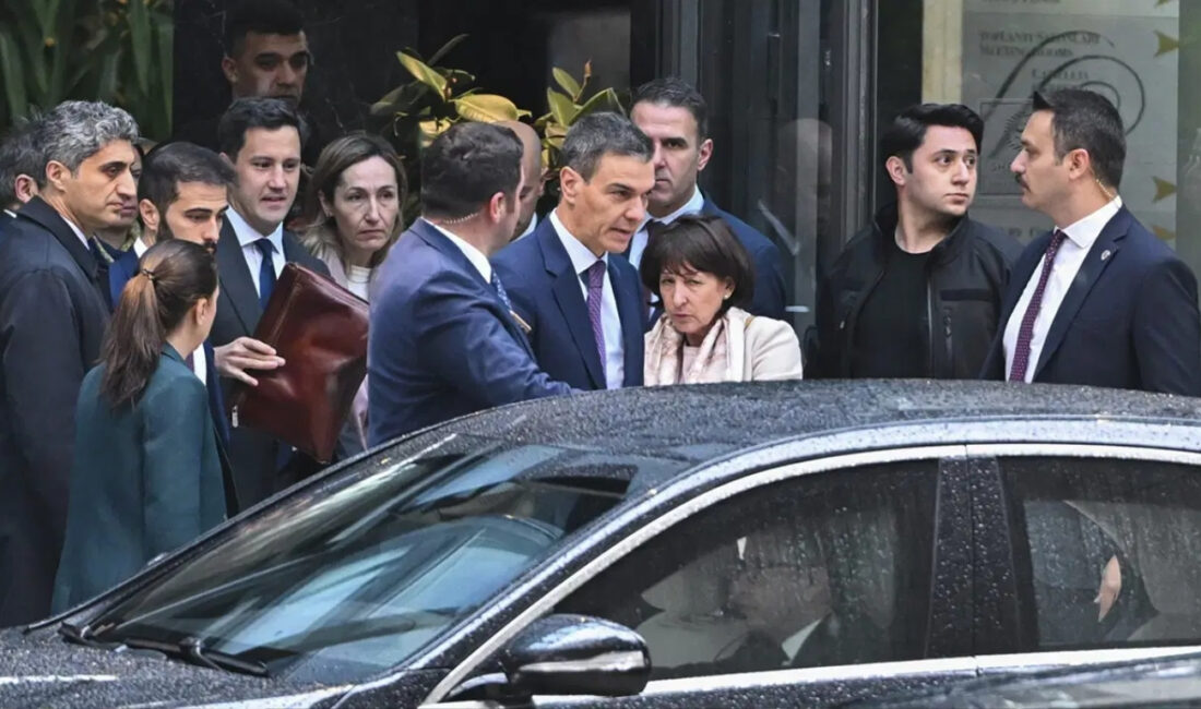 Teknik arıza nedeniyle Ankara’ya acil iniş yapan İspanya Başbakanı Pedro
