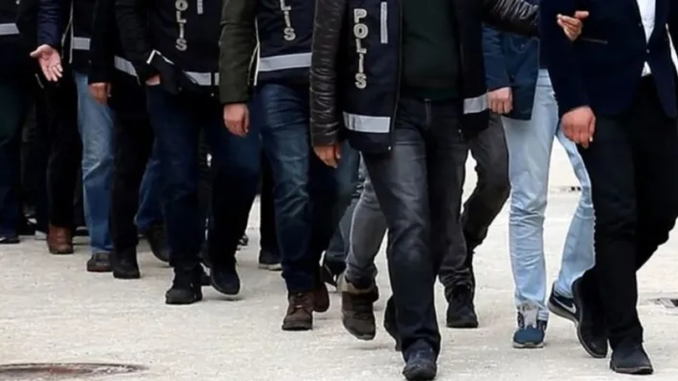 İzmir merkezli operasyonda 1,6 milyar TL’lik yasa dışı bahis ağı