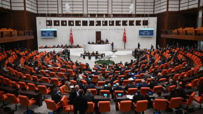 TBMM’ye sunulan torba yasa teklifinde gece yarısı dikkat çeken bir