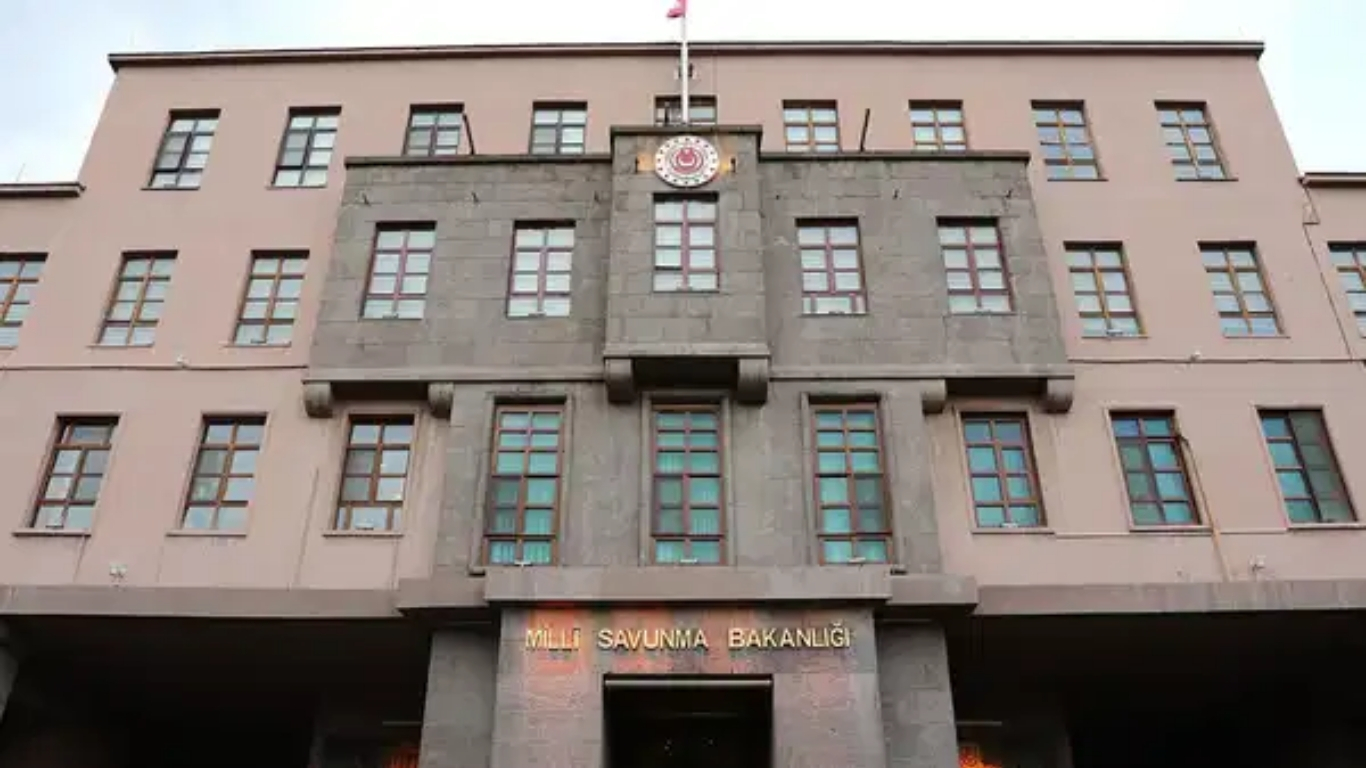 Milli Savunma Bakanlığı, geliştirdiği YILDIRIMHAN uzun menzilli füze sistemi ve