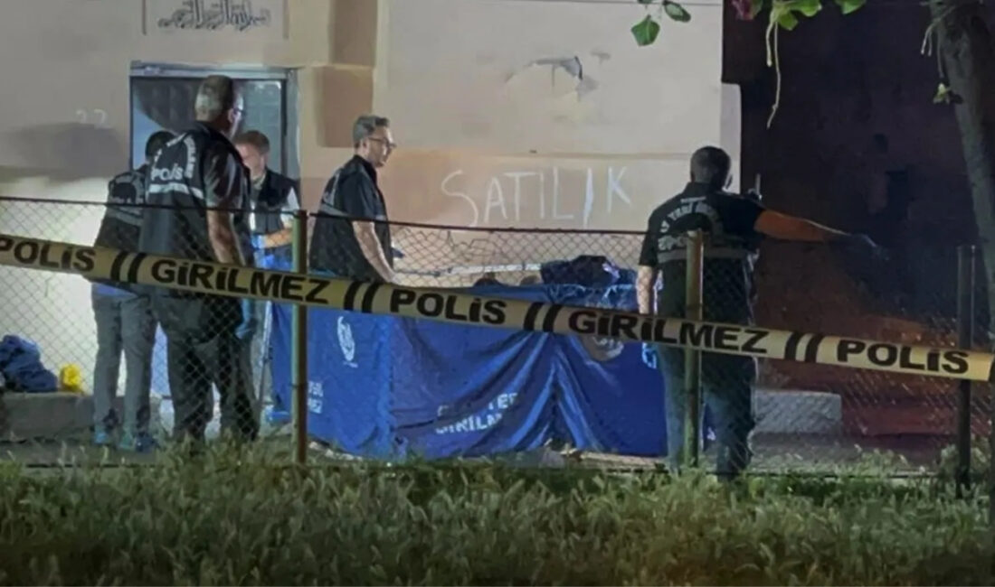 
Bursa’da yaşanan kanlı olayda, eniştesiyle eşi arasında ilişki olduğundan şüphelendiği
