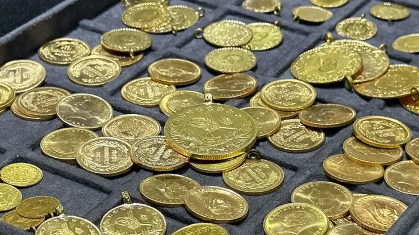 
Küresel piyasalarda altın fiyatları, güçlü dolar ve ABD Merkez Bankası’nın