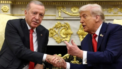 ABD Başkanı Donald Trump, Türkiye'ye resmi bir ziyaret gerçekleştireceğini açıkladı.