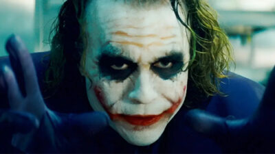 Batman evreninin efsanevi kötü karakteri Joker, Matt Reeves'in yapımcılığını üstlendiği