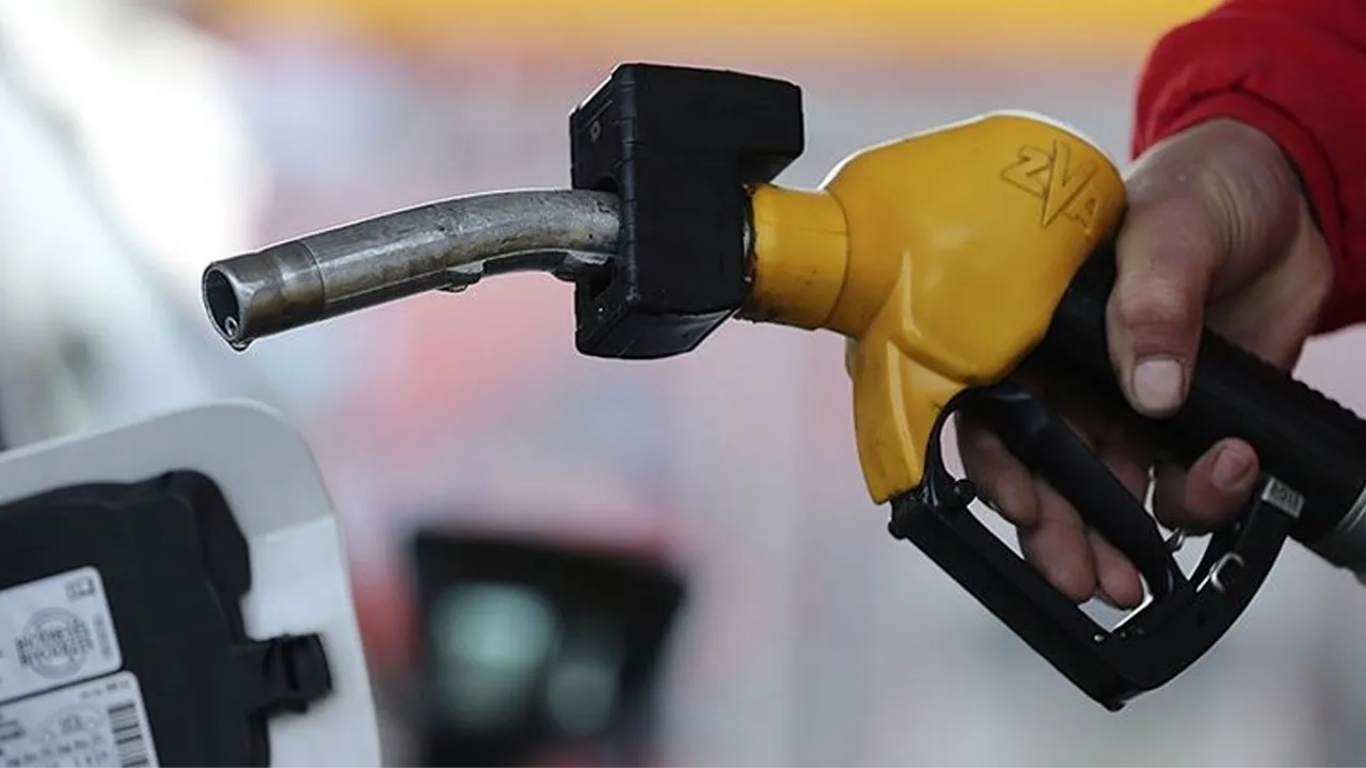 Brent petrol fiyatlarında yaşanan sert yükseliş akaryakıt tabelalarına yeni zam