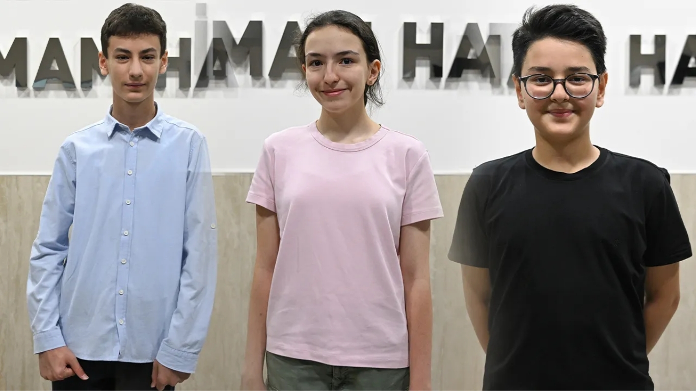 LGS 2026'da 500 tam puan alarak Türkiye birincileri arasına giren