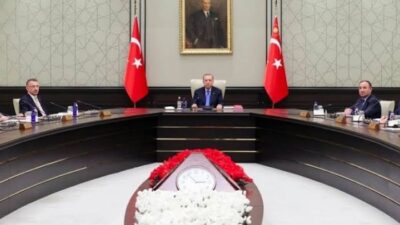Cumhurbaşkanı Recep Tayyip Erdoğan başkanlığında Cumhurbaşkanlığı Kabinesi Beştepe’de toplandı.