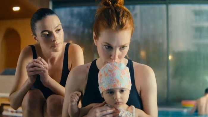Netflix’te izleyiciyle buluşan Seni Tanıyorum dizisi, sürükleyici hikâyesi ve güçlü