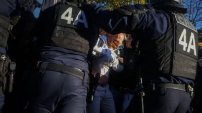 Fransa’da lise öğrencilerinin eğitim koşullarının iyileştirilmesi talebiyle başlattığı eylemler üçüncü