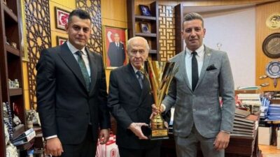 MHP Genel Başkanı Devlet Bahçeli, Türkiye Boks Federasyonu Başkanı Suat