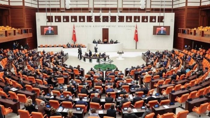 CHP’nin, staj ve çıraklık dönemindeki sigorta başlangıçlarının emeklilik hesabında geçerli