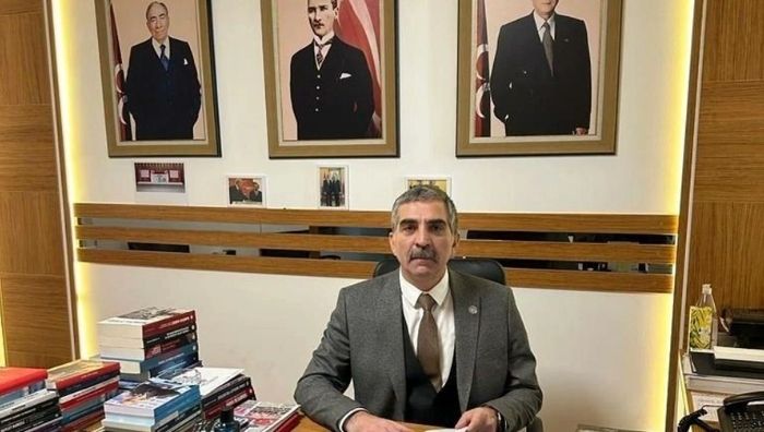 MHP Genel Başkan Başdanışmanı Eyyüp Yıldız, CHP Genel Başkanı Özgür